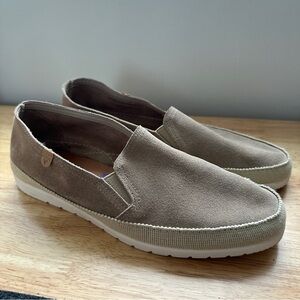 Verbenas Nuria Shoes- Taupe Suede, EUC, Size 9